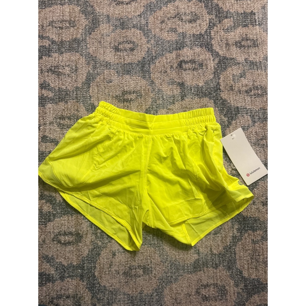 Lululemon Hotty Hot LR Short 4" Lined Highlighter Yellow Size 6 NWT